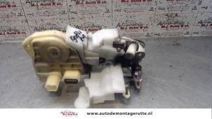 O84037 Gebruikte deurslot mechaniek 4deurs rechts-achter Honda Civic