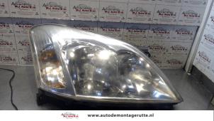 O74580 Gebruikte rechter koplamp Toyota Corolla