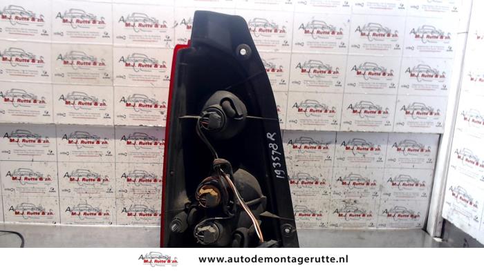 Achterlicht rechts van een Opel Agila (A) 1.0 12V Twin Port 2003