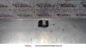 O107992 Gebruikte ruit schakelaar elektrisch Renault Twingo