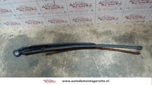O97470 Gebruikte ruitenwisserarm achter Volkswagen Tiguan