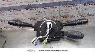O102905 Gebruikte licht + raw schakelaar Peugeot 206