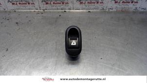 O107786 Gebruikte ruit schakelaar elektrisch Citroen Pluriel