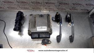 Gebruikte Set Cilindersloten (compleet) Alfa Romeo GT (937) 2.0 JTS 16V Prijs op aanvraag aangeboden door Autodemontage M.J. Rutte B.V.