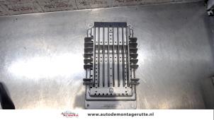 O110162 Gebruikte radio versterker Alfa Romeo GT