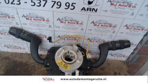 Gebruikte Licht + Raw Schakelaar Fiat Idea (350AX) 1.4 16V Prijs op aanvraag aangeboden door Autodemontage M.J. Rutte B.V.