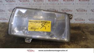 O73585 Gebruikte rechter koplamp Volkswagen Jetta