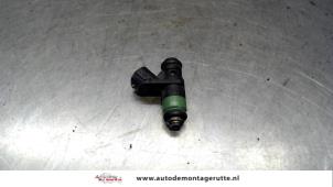 O121753 Gebruikte injector (benzine injectie) Seat Ibiza