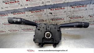 O102501 Gebruikte schakelaar stuurkolom (licht) Fiat Fiorino