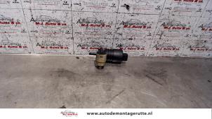 O115199 Gebruikte ruitensproeierpomp voor Volkswagen Golf