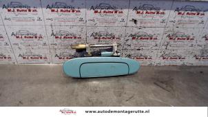 O89738 Gebruikte portiergreep 4deurs rechts-achter Toyota Yaris
