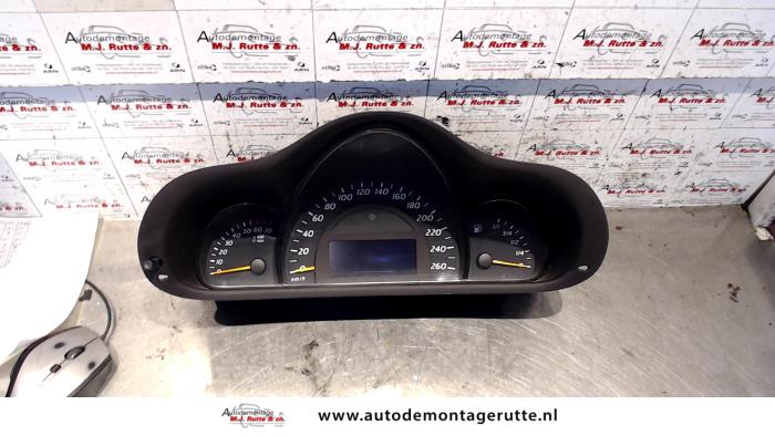 Gebruikte Tellerklok Mercedes C-Klasse O99202