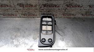 Gebruikte Combischakelaar ramen Lancia Thesis (841) 2.4 20V Prijs op aanvraag aangeboden door Autodemontage M.J. Rutte B.V.