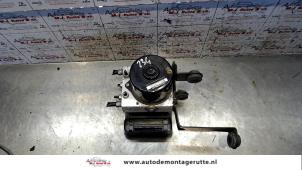 O114853 Gebruikte abs pomp Volvo V50