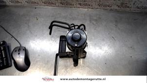 O114855 Gebruikte abs pomp Volvo V50