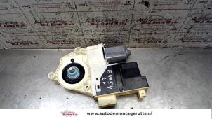 Gebruikte Motor electrisch raam Citroen C4 Berline (LC) 1.6 16V Prijs op aanvraag aangeboden door Autodemontage M.J. Rutte B.V.