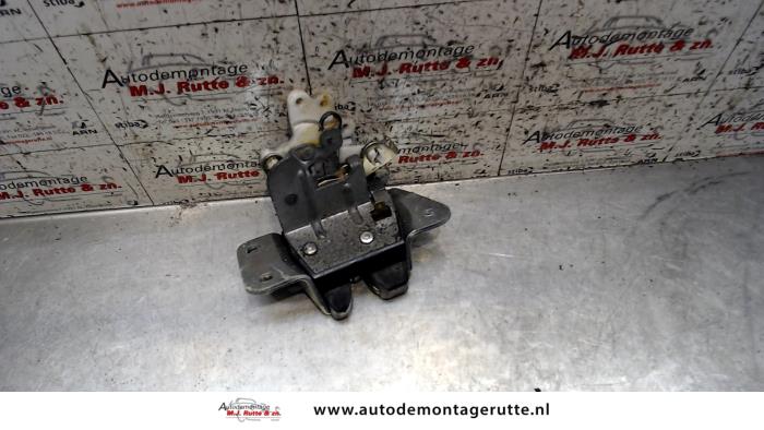 Gebruikte Slotmechaniek Achterklep Mitsubishi Lancer O91920