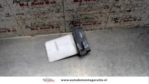 O130995 Gebruikte kachel weerstand Nissan Almera