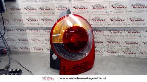 Gebruikte Achterlicht rechts Renault Modus/Grand Modus (JP) 1.2 16V Prijs op aanvraag aangeboden door Autodemontage M.J. Rutte B.V.
