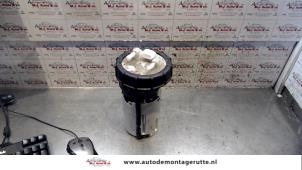 O120755 Gebruikte brandstofpomp elektrisch Nissan Almera