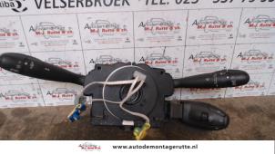 O102943 Gebruikte licht + raw schakelaar Peugeot 206