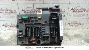 O119438 Gebruikte zekeringkast Peugeot 307