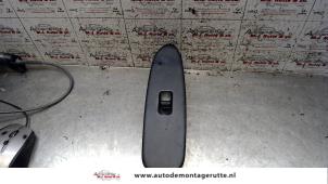 O108304 Gebruikte schakelaar elektrisch raam Toyota Celica