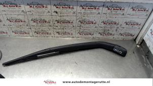 O97747 Gebruikte ruitenwisserarm achter Daihatsu Sirion