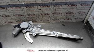 O78478 Gebruikte raammechaniek 4deurs links-voor Daihatsu Sirion