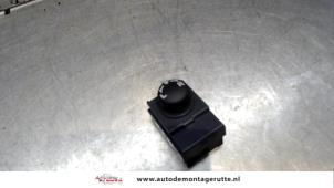 O106062 Gebruikte spiegel schakelaar Mitsubishi Colt