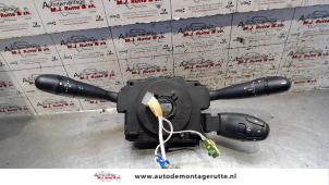 O102881 Gebruikte licht + raw schakelaar Peugeot 206