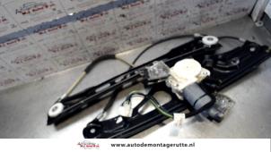 O79032 Gebruikte ruitmechaniek 4deurs rechts-voor Mercedes E-Klasse