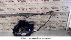 O83875 Gebruikte slotmechaniek portier 4deurs rechts-achter Mercedes C-Klasse