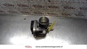 O123233 Gebruikte gasklephuis Renault Scenic