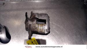 O112003 Gebruikte remklauw (tang) links-voor Fiat Stilo