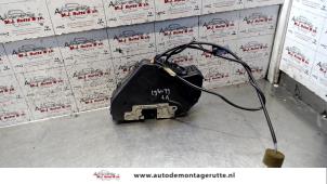 O83291 Gebruikte portierslot mechaniek 4deurs links-achter Mercedes C-Klasse