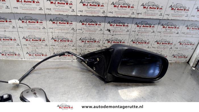 Gebruikte Buitenspiegel rechts Mazda 323F O87076