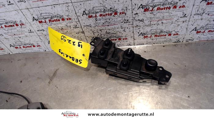 Combischakelaar ramen van een Chrysler Sebring (JR) 2.7 V6 24V 2002