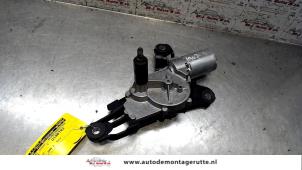 O97213 Gebruikte motor ruitenwisser achter Mitsubishi Colt
