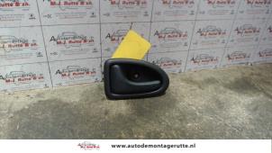 O80364 Gebruikte portiergreep 4deurs links-voor Renault Clio