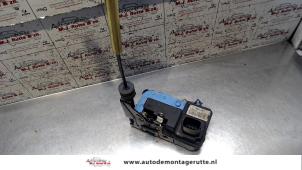 O83791 Gebruikte slotmechaniek portier 4deurs rechts-voor Volvo S60