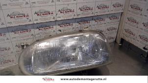 O72099 Gebruikte linker koplamp Volkswagen Golf