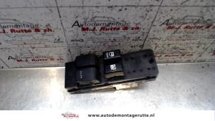 O108594 Gebruikte combischakelaar ramen Opel Agila