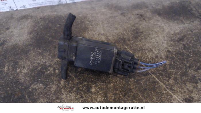 Gebruikte Ruitensproeierpomp voor Toyota Starlet O115709
