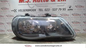 O74300 Gebruikte rechter koplamp Rover 25