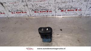O107094 Gebruikte ruit schakelaar elektrisch Ford Transit