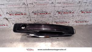 O81120 Gebruikte portiergreep 4deurs rechts-voor Ssang Yong Rexton