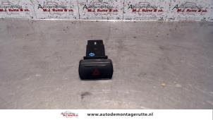 O104395 Gebruikte paniekverlichtings schakelaar Ssang Yong Rexton