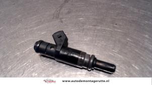 O121208 Gebruikte injector (benzine injectie) BMW 3-Serie