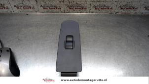 O108035 Gebruikte raam schakelaar elektrisch Mitsubishi Colt